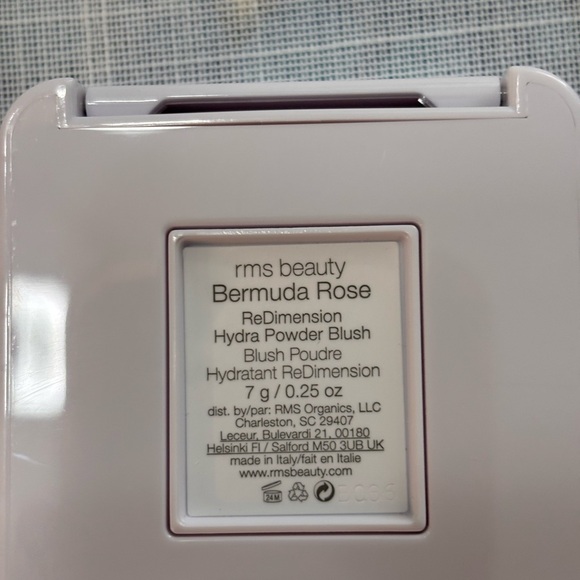 RMS Beauty Bermuda Rose Compact. New - Picture 3 of 7